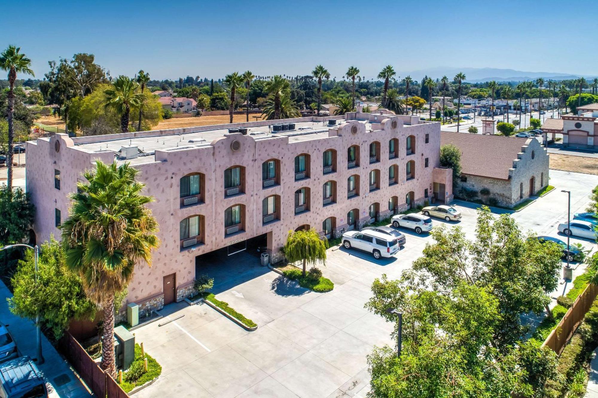 Comfort Inn Pomona Near Fairplex Εξωτερικό φωτογραφία